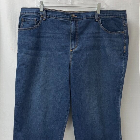 NWOT Gloria Vanderbilt All Around Slimming Effect Womens Capris - 20W - Picture 1 of 6